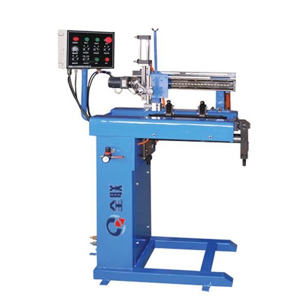 自動(dong)化焊接設(shè)備 自(zi)動化焊接(jiē)設備