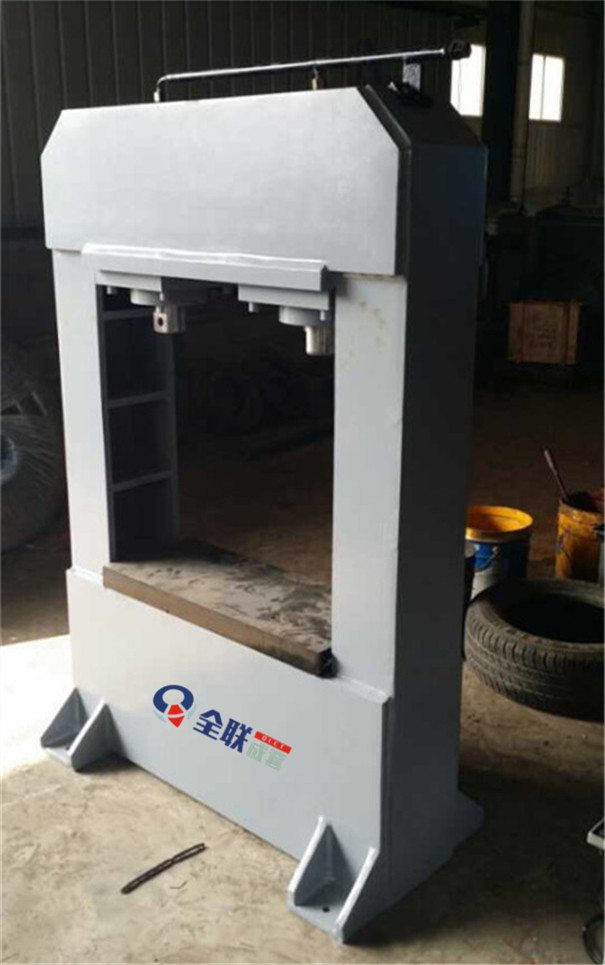 龍門液(ye)壓機 龍門液壓(yā)機