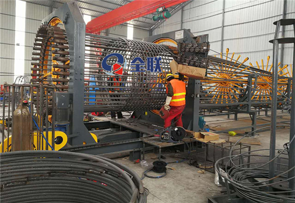 鋼筋(jin)籠滾焊機(jī) 鋼筋籠滾(gǔn)焊機