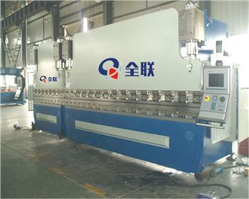 銀(yin)川雙機聯動折(shé)彎機