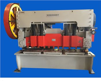 蘭(lan)州Q12-07X2500電動(dong)機械剪(jian)闆機