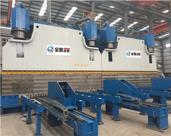 2-WC67K系列(lie)雙機聯動數(shu)控折彎機