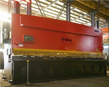 剪闆機已成(cheng)為各企事業單位(wèi)使用較為廣泛的(de)剪切設備