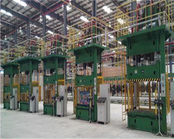 液(yè)壓機應該怎樣(yang)保證液壓油的(de)清潔注意事項(xiang)